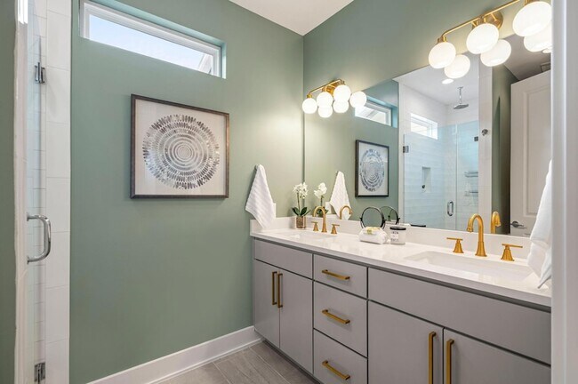 Building Photo - 1301 Cometa St