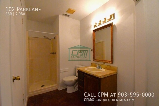 Building Photo - 102 Parklane-