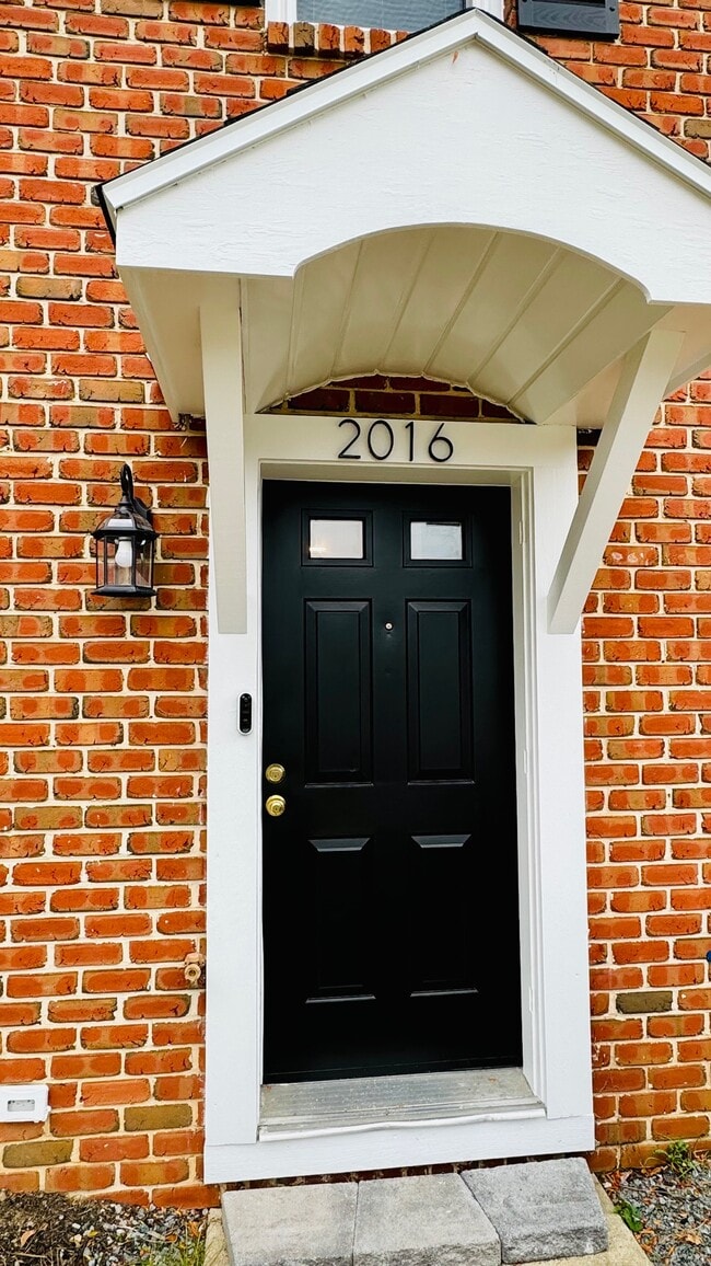 Primary Photo - 2016 Hale Ct
