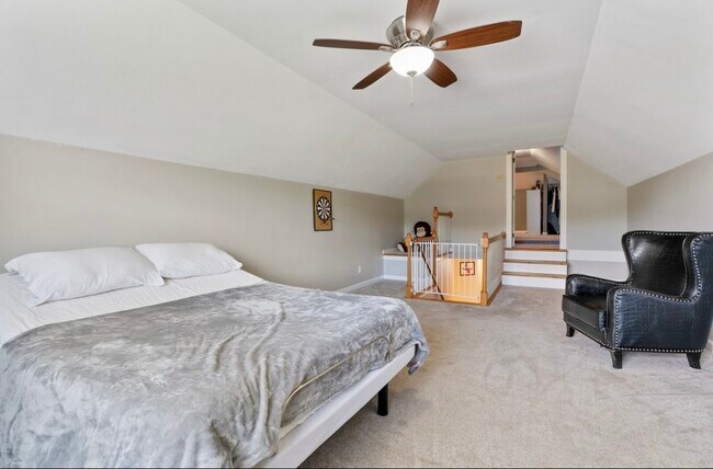 Building Photo - 125 Foxrun