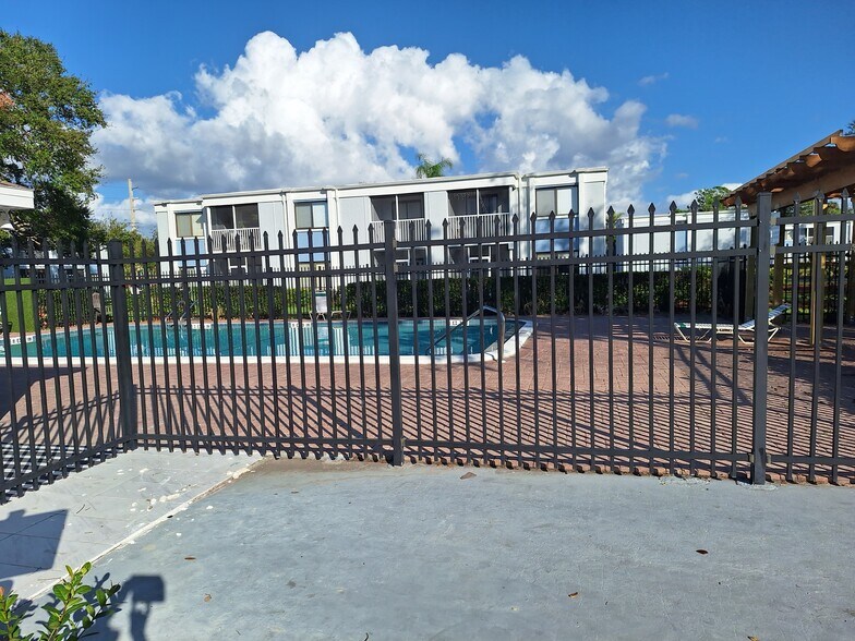 Building Photo - 5310 26th St W