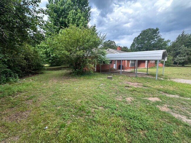 Building Photo - 34403 Lake Rd