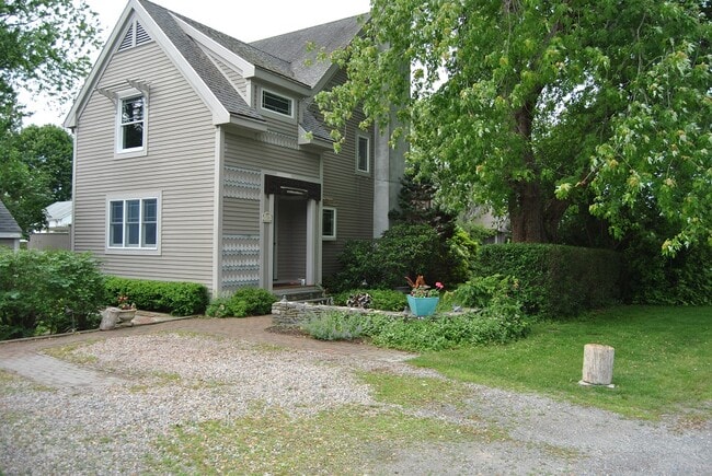 Building Photo - 30 Stedman Rd