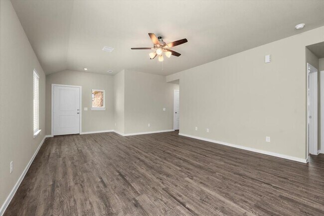 Building Photo - 13567 bay springs drive