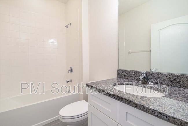 Building Photo - 5928 Silver Palm Blvd