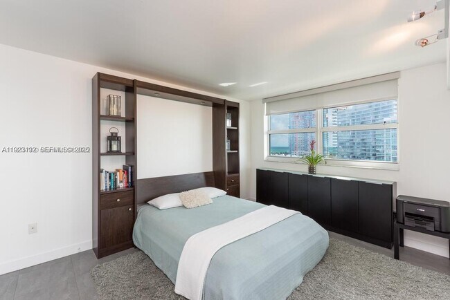 Building Photo - 90 Alton Rd