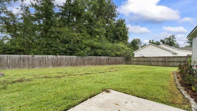 Building Photo - Zacks Ridge