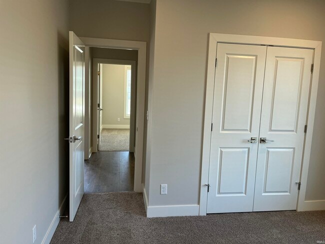 Building Photo - 6956 Barlow Ct