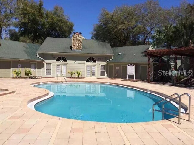 Building Photo - 6100 Westgate Dr