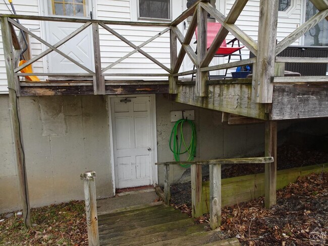Building Photo - 167 NY-23