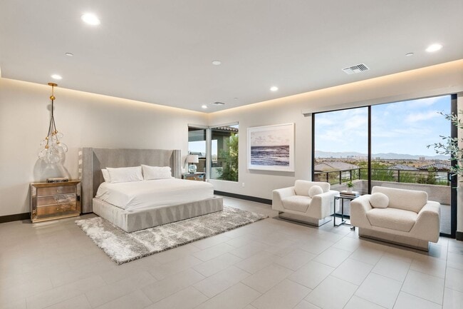 Building Photo - 11142 San Terrazo Pl