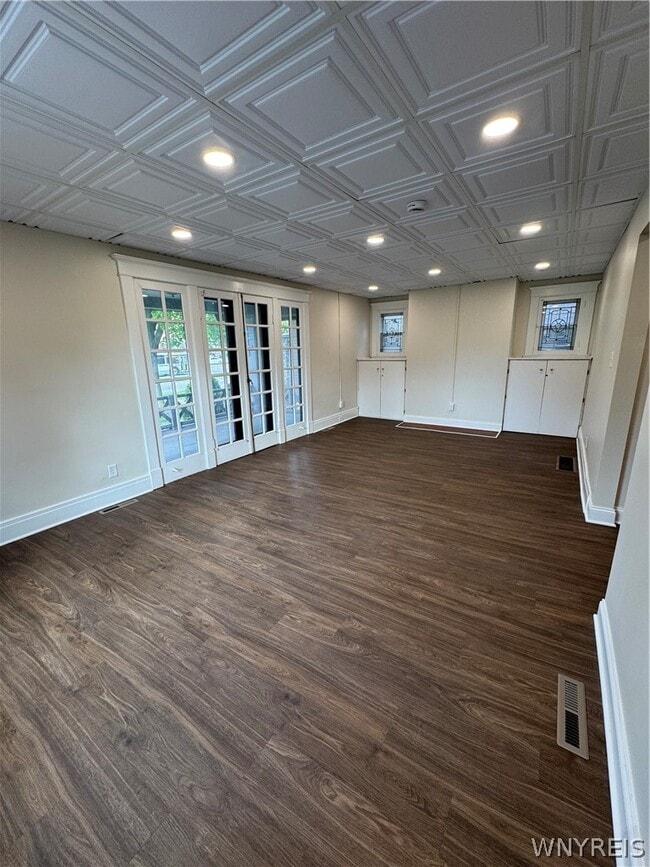 Building Photo - 2 Agassiz Cir