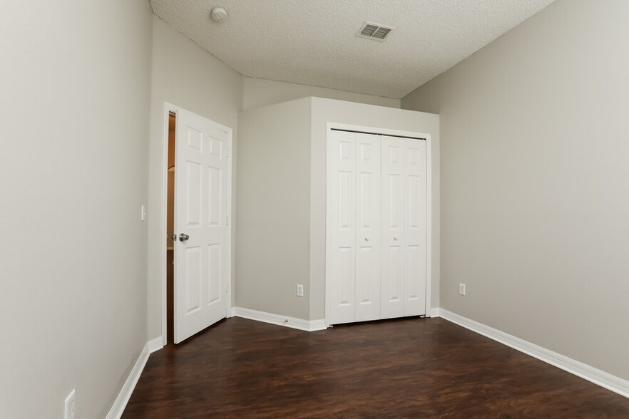 Building Photo - 1149 Osprey Way