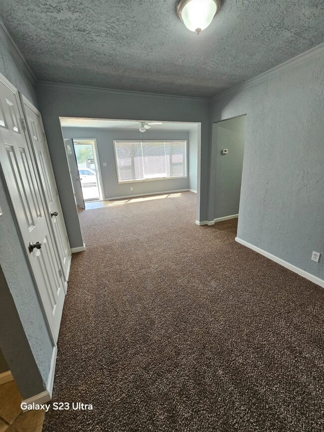 Building Photo - 908 NW 20th St