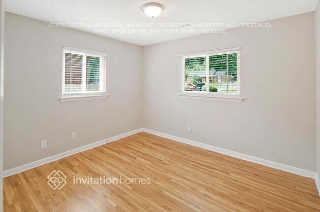Building Photo - 5917 Olinda St