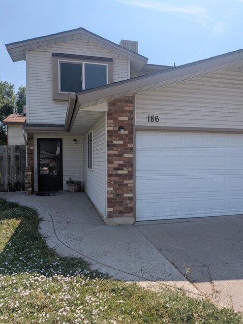 Building Photo - 186 W 1100 N