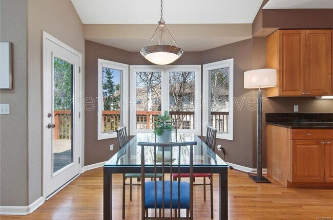 Building Photo - 9616 E Maplewood Cir