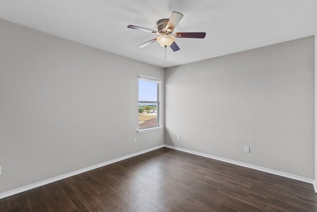 Building Photo - 3417 Savage Springs Dr