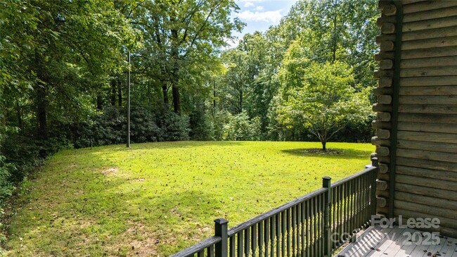 Building Photo - 2038 Toms Creek Rd