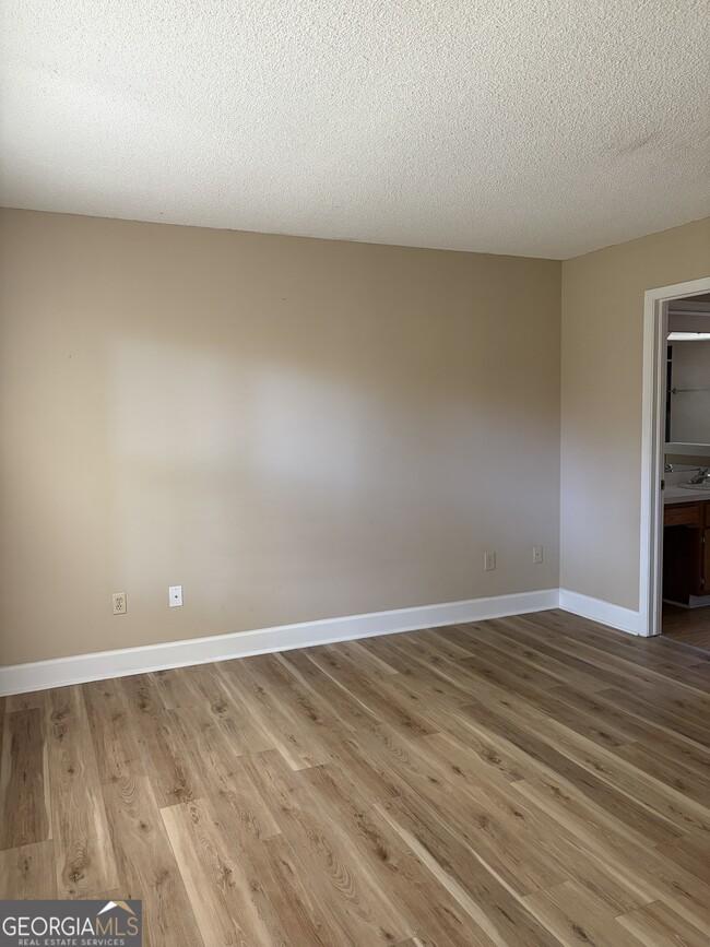 Building Photo - 110 Millers Trace Dr