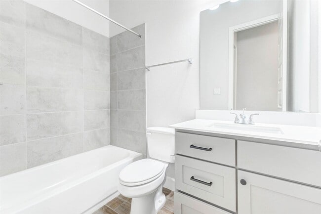 Building Photo - 624 Cape Capri Dr