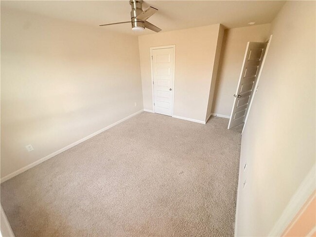 Building Photo - 1013 Autumn Dr