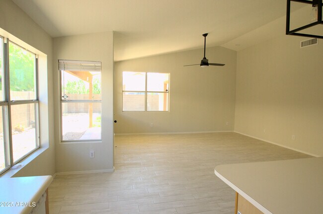 Building Photo - 7929 W Wescott Dr