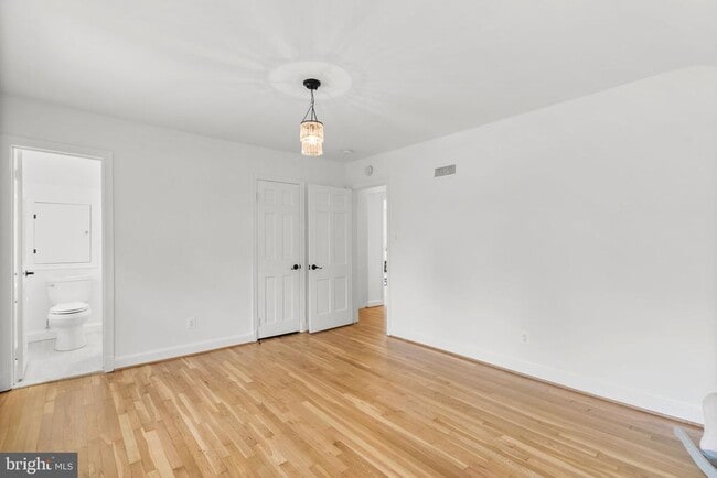 Building Photo - 5602 Gloster Rd