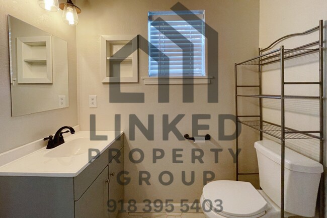 Building Photo - Beautiful 2 bedroom in Collinsville