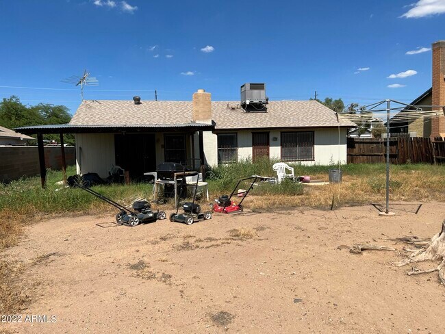 Building Photo - 7827 W College Dr