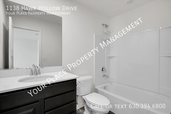 Building Photo - 1138 Hawk Hollow Dr