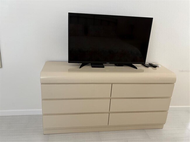 Building Photo - 618 Bayport Wy