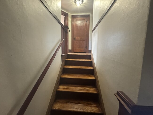 Building Photo - Endless Space Indoors & Out—Beautiful 3BR Home with Barn