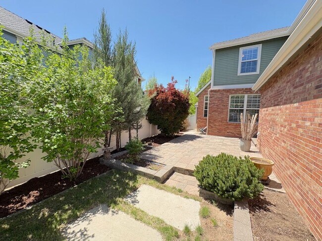 Building Photo - Wow - Lowry Stunner!  4 bed, 3.5 Bath, Fin...