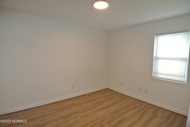 Building Photo - 1305 Stallings Pkwy
