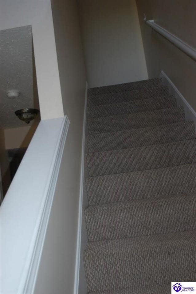 Building Photo - 118 Darby Woods Ct