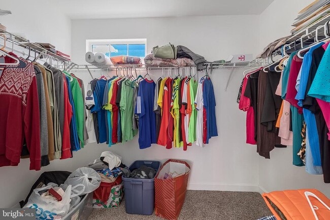 Building Photo - 8265 Glade Bank Dr