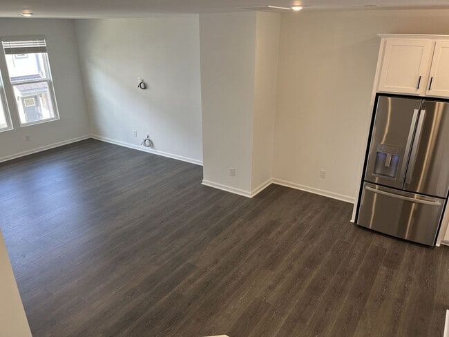 Building Photo - Brand New 4 Bed Townhome in North Charlotte!