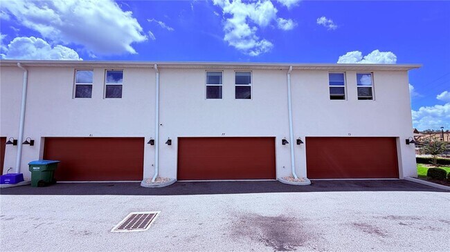 Building Photo - 77 Myrtle St