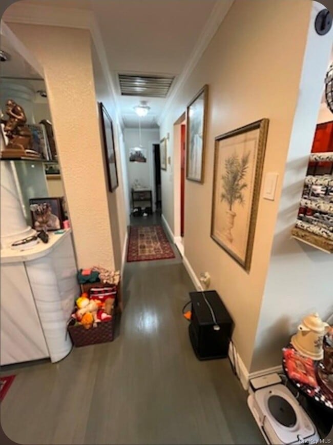 Building Photo - 82 Clark St