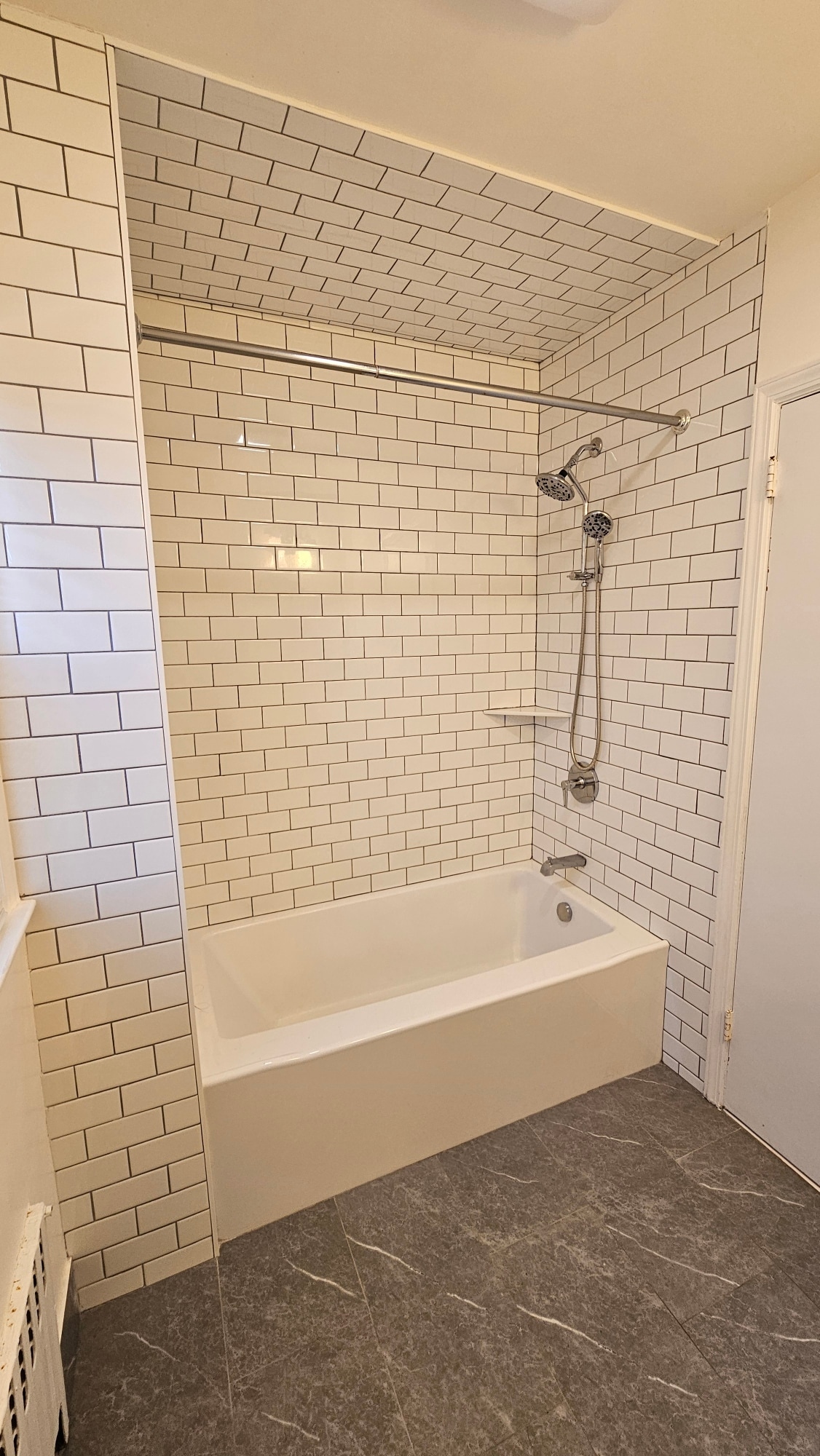 Building Photo - 10 Highland Rd