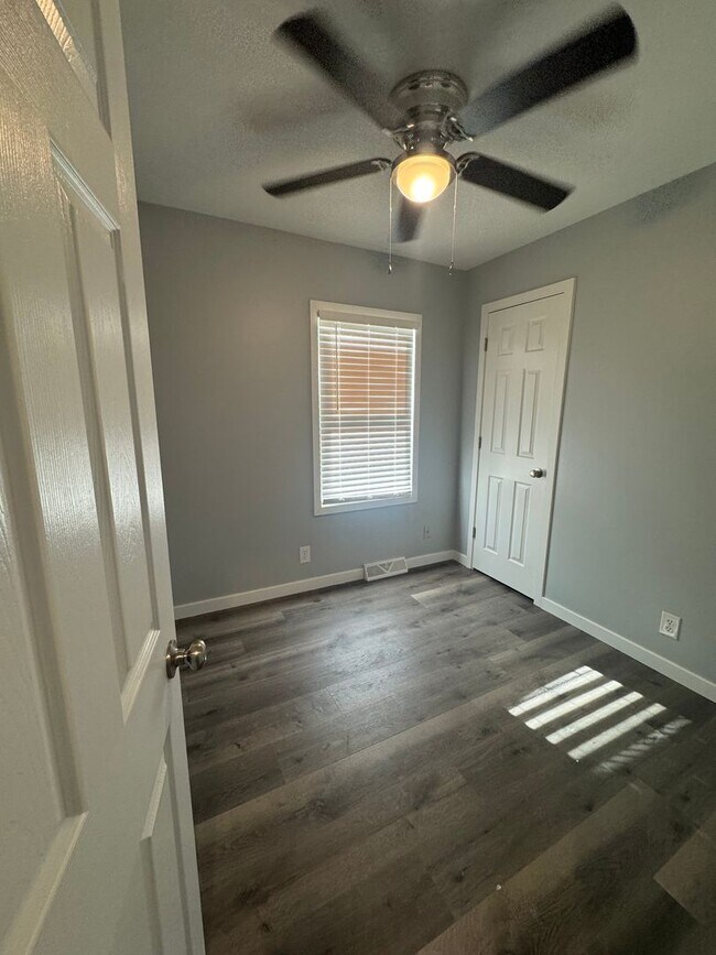 Building Photo - 2753 Dean Cir