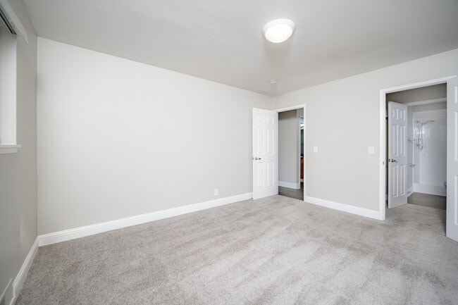 Palms B-7 2bed2 - Palms at the Pruneyard