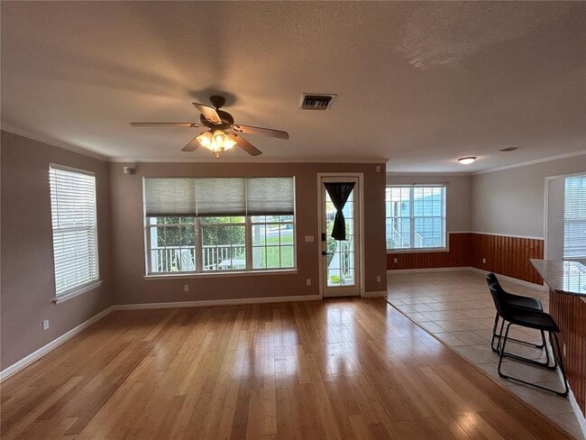 Building Photo - 2549 Twain Dr
