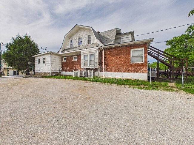 Building Photo - 6921 Prospect Ave