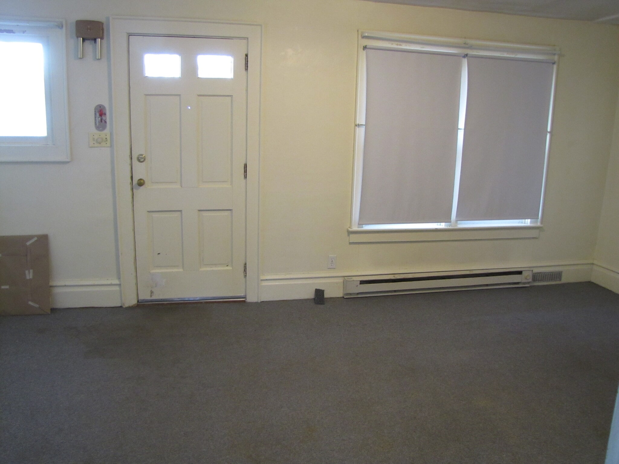 LR - 1670 W College Ave