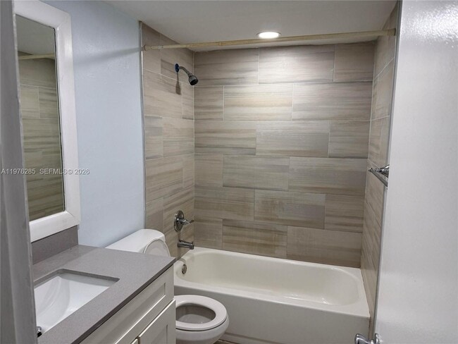 Building Photo - 8650 SW 133rd Avenue Rd