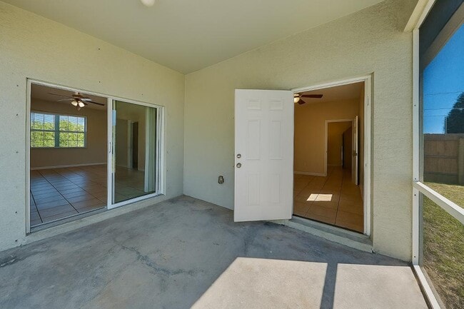 Building Photo - 17364 Barbara Dr