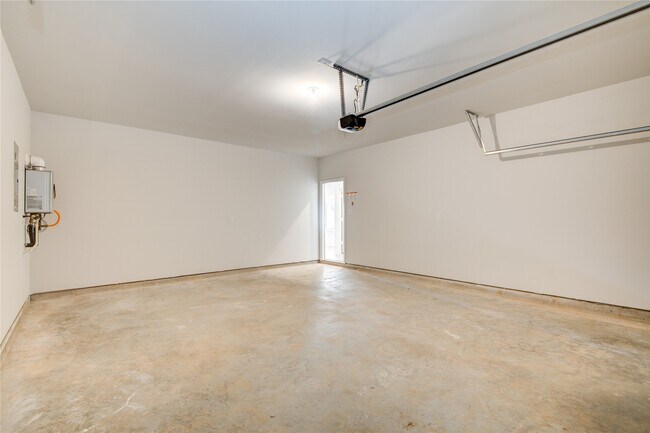 Building Photo - 5722 Fresh View Ct