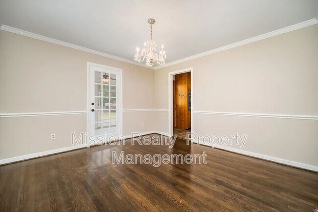 Building Photo - 1519 Chauncey Ln